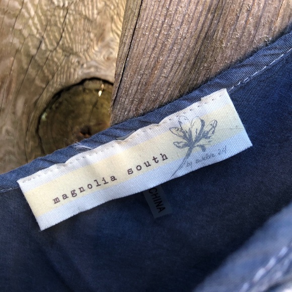 Boho denim flowy eyelet top - Picture 3 of 10